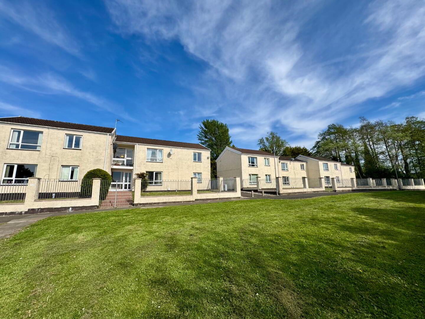 16 Loughview Apartments, Stiles Farm 2 of 15