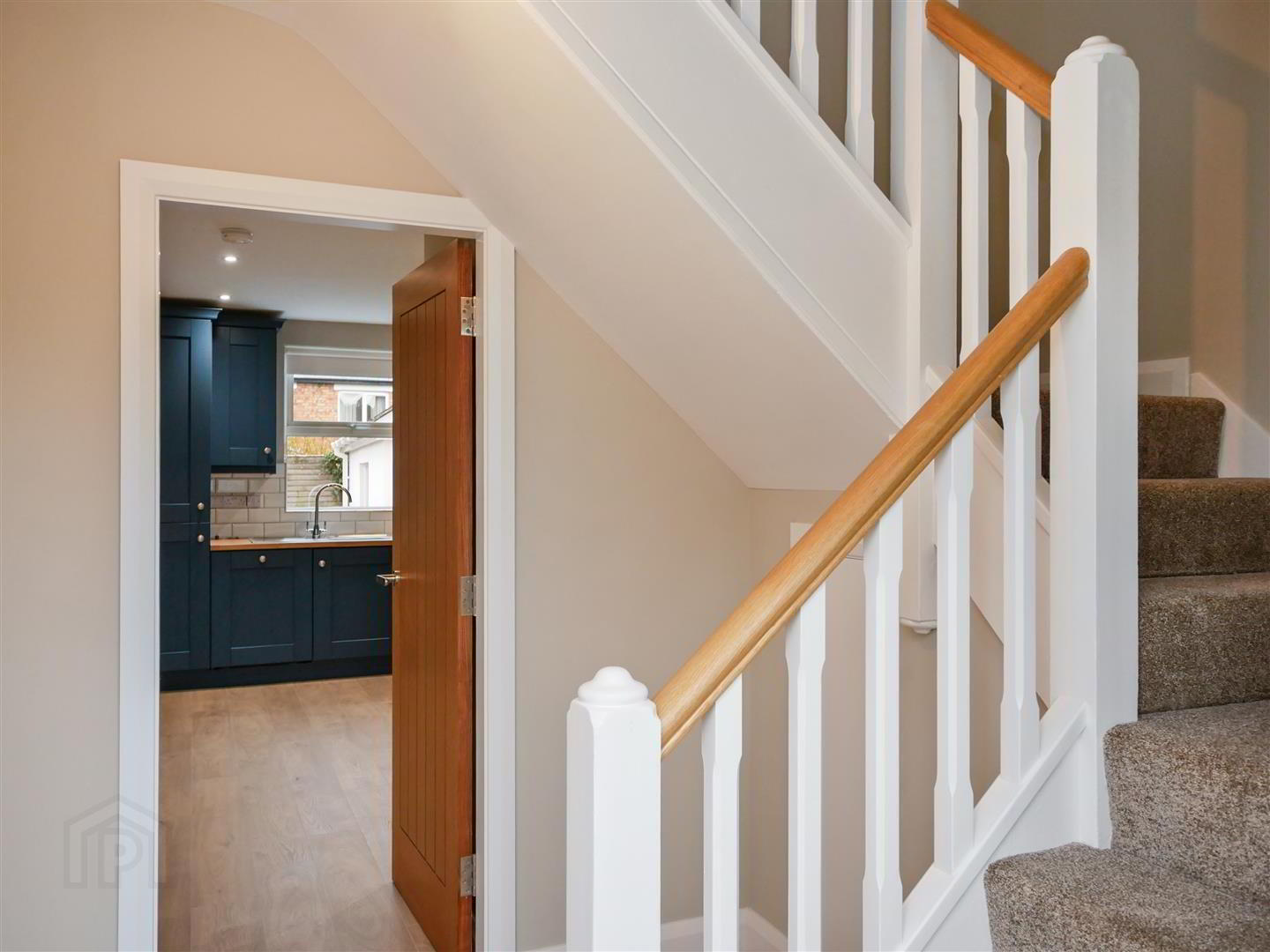 32 Rosetta Road 2 of 16
