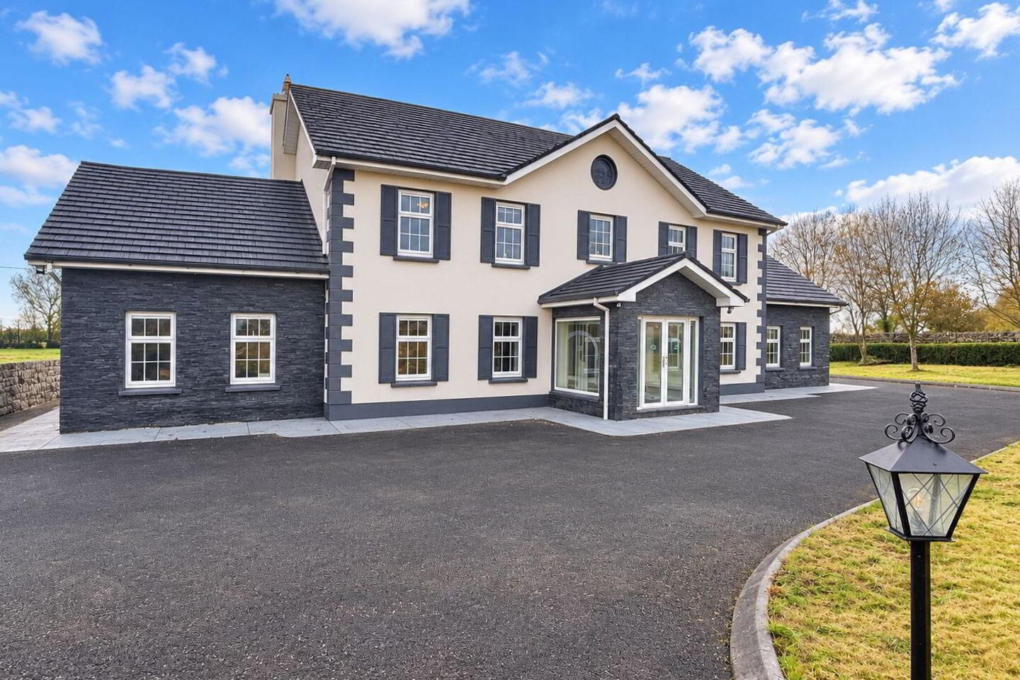 Claddagh House, Lettera 48 of 48