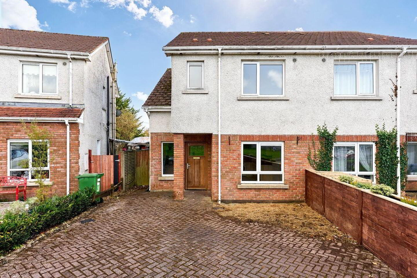 17 Newberry Close 1 of 27