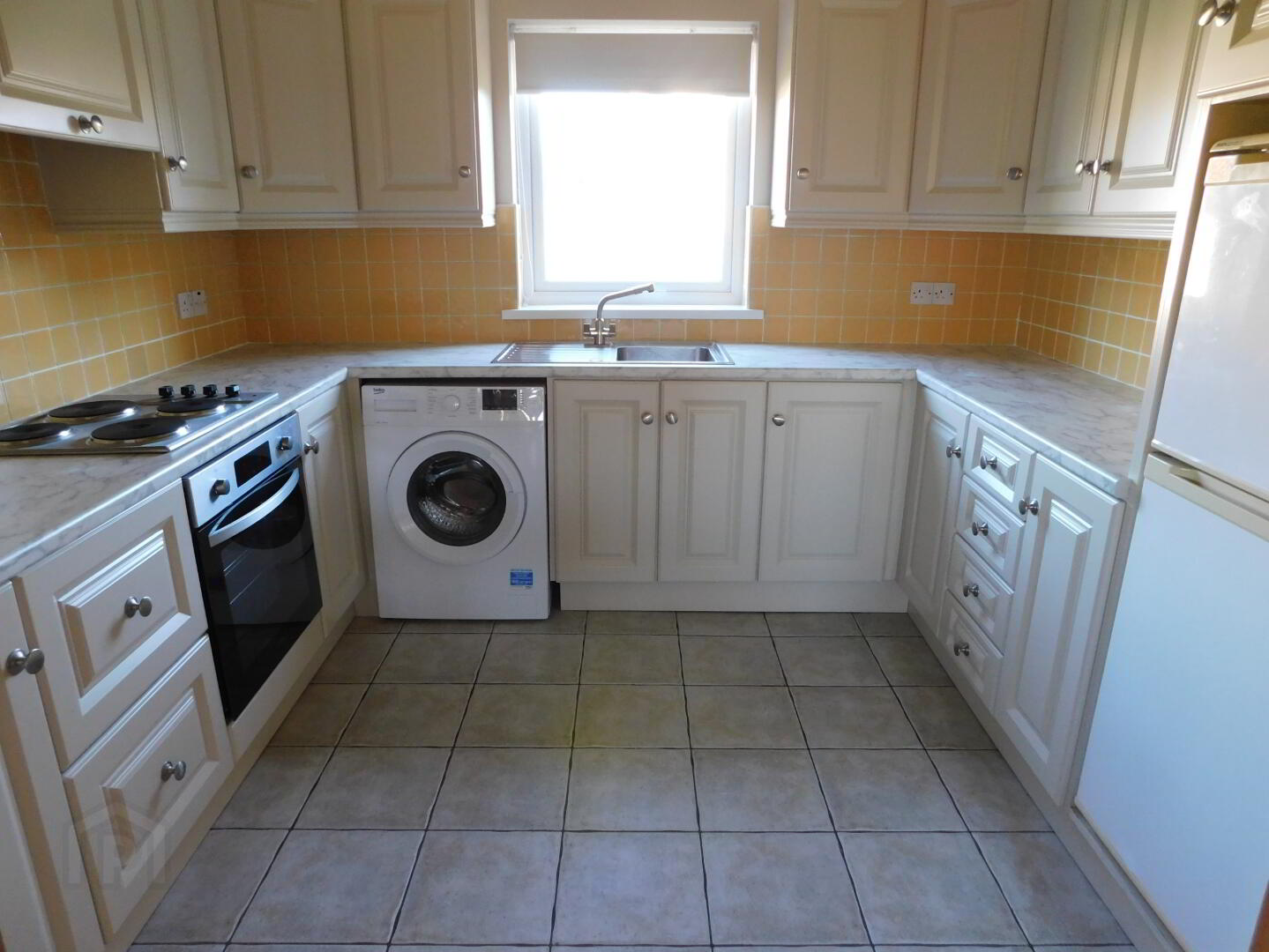 30 St Julians Road 3 of 7