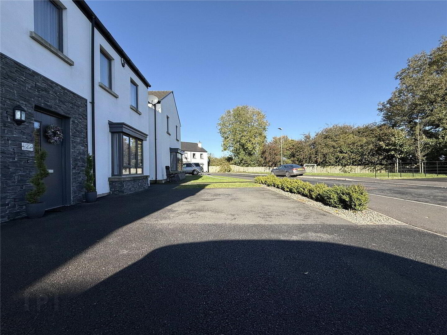 22 Glovers Lane 43 of 44