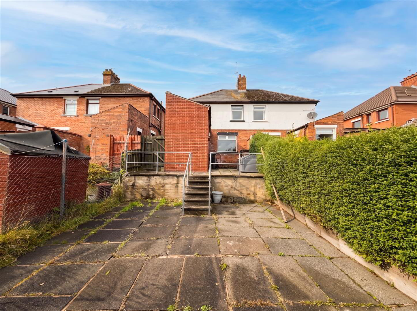 45 Dunkeld Gardens 21 of 21