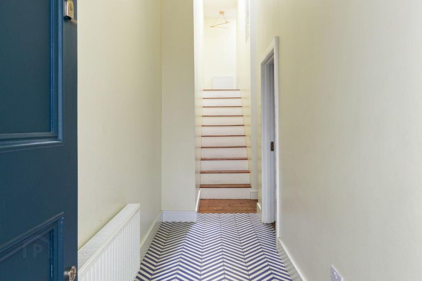 23 Geraldine Street 2 of 13