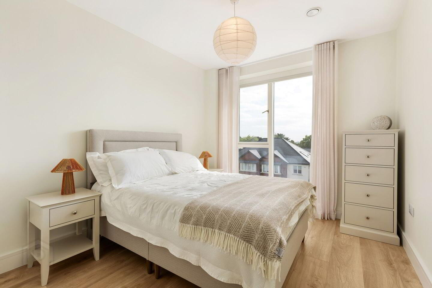 Apt 11, Papworth Hall 3 of 15