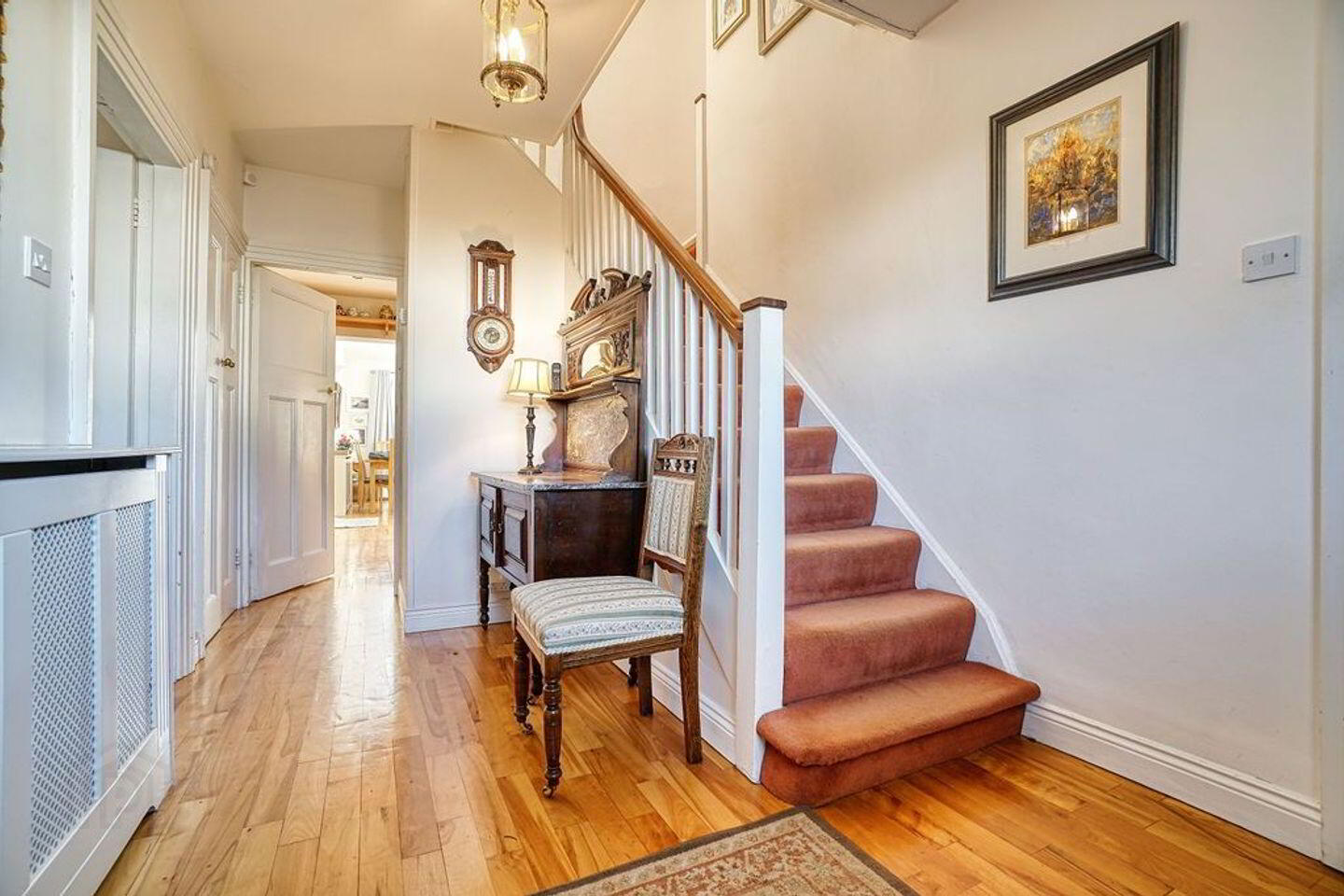 6 Chestnut Road 2 of 33
