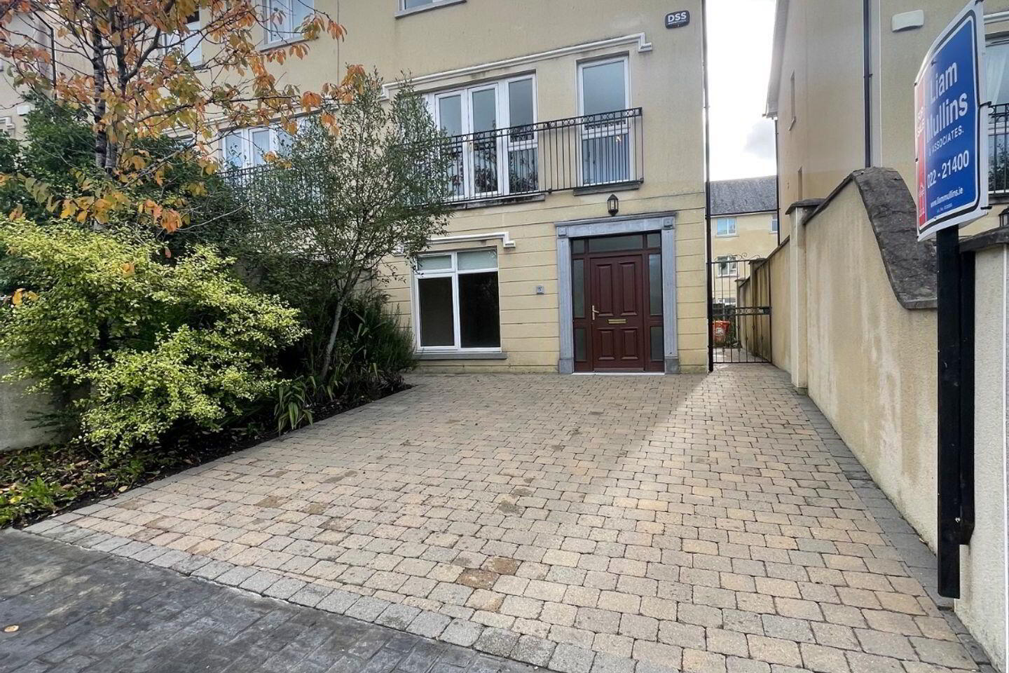 5 Bower Walk 31 of 31