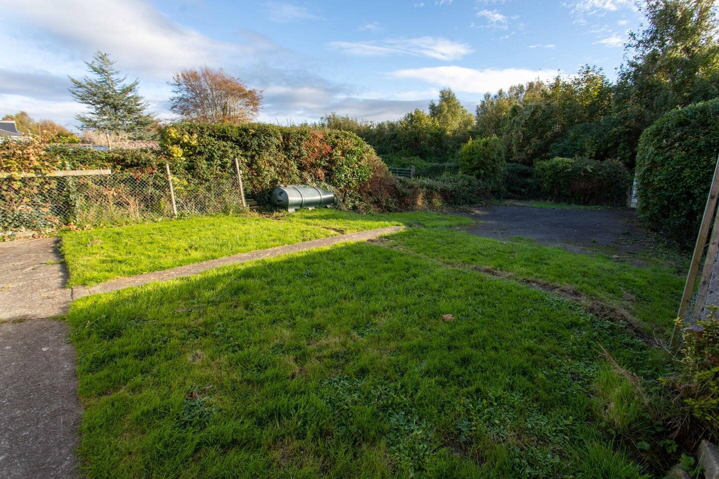 13 Racecourse Road 16 of 17