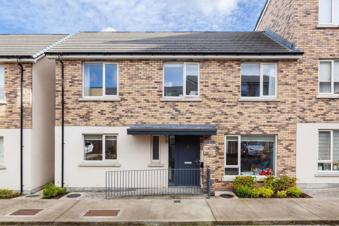 7 Rathborne Row 15 of 15