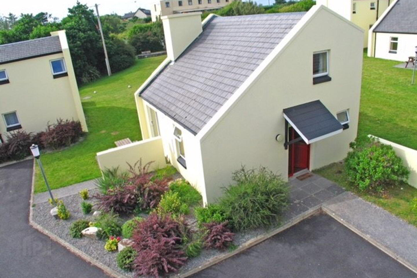 Carraroe Holiday Cottages 3 of 14