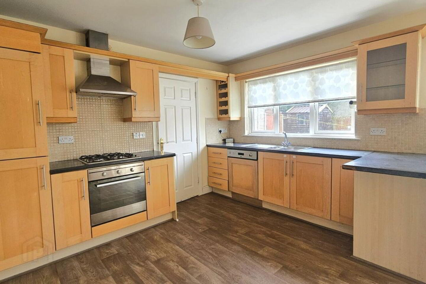28 Clonmore 3 of 23