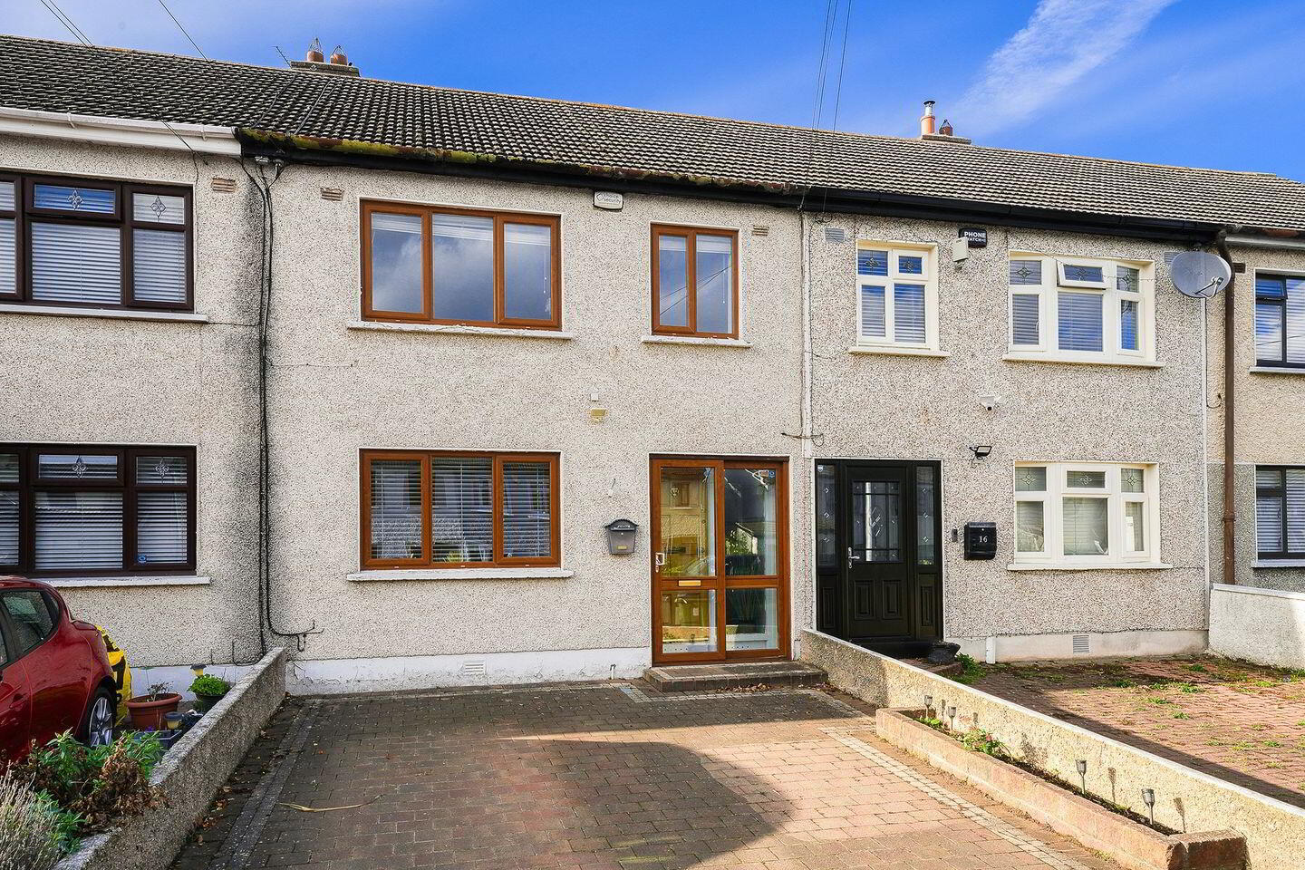 18 St. Columba's Road 2 of 20
