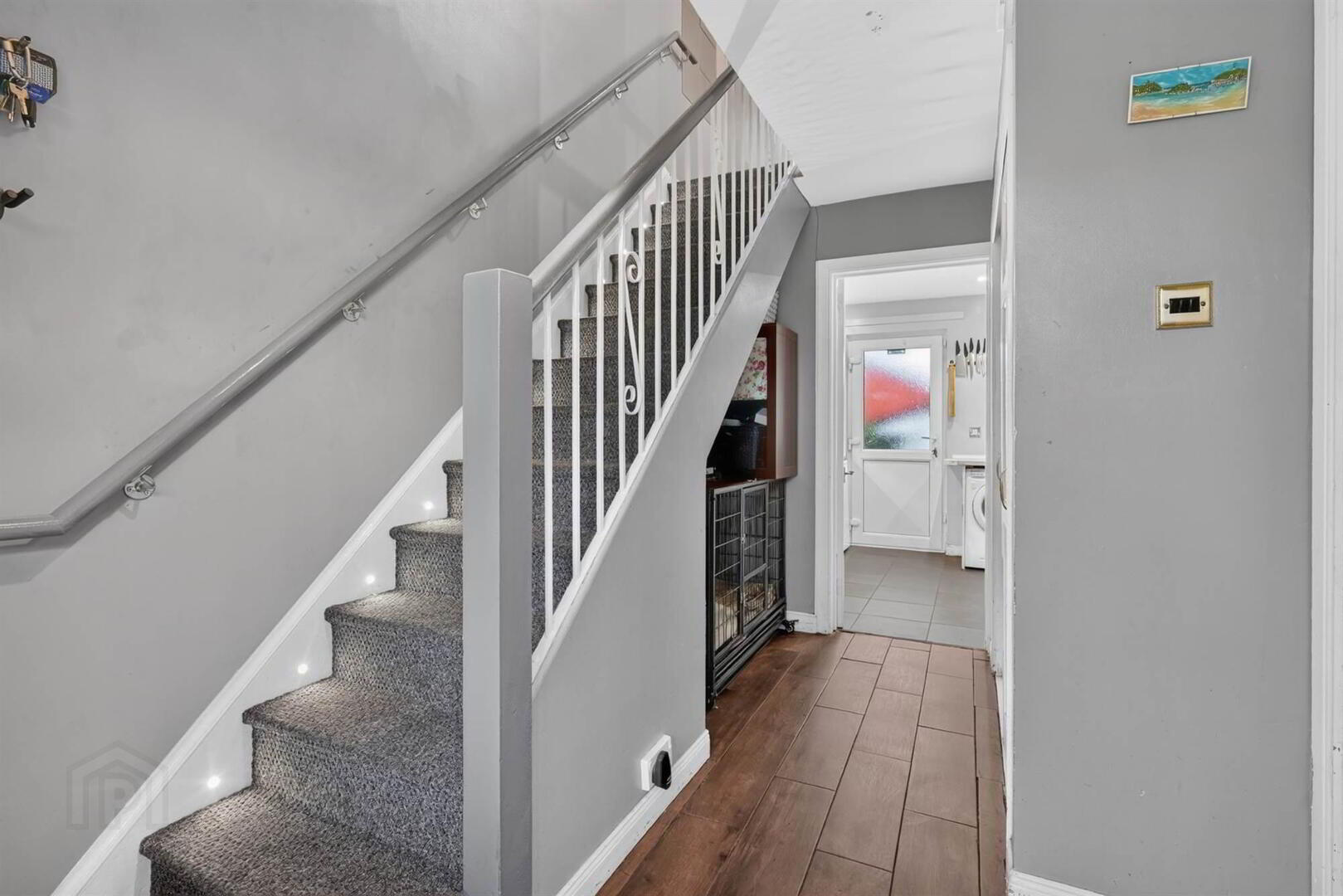 2 Kingsmere Avenue 3 of 12