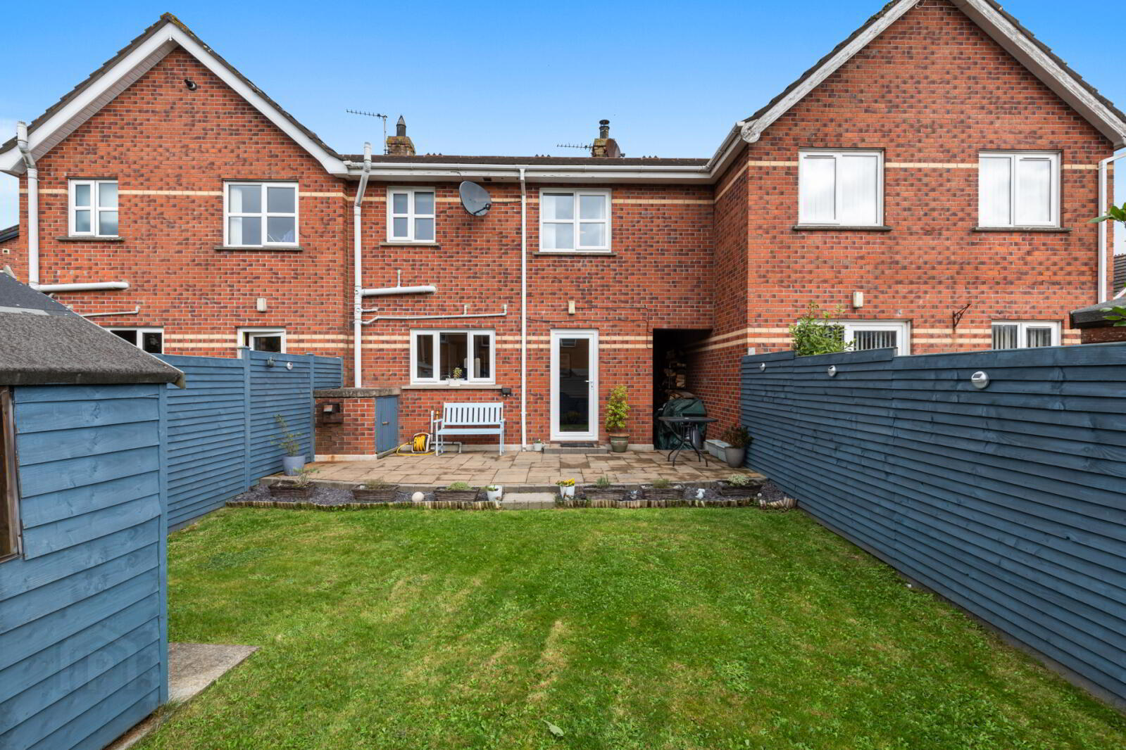 8 Whitethorn Avenue 21 of 21