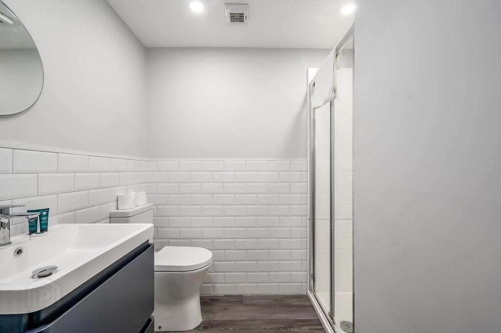 Apartment 2 114 Malone Avenue 9 of 10