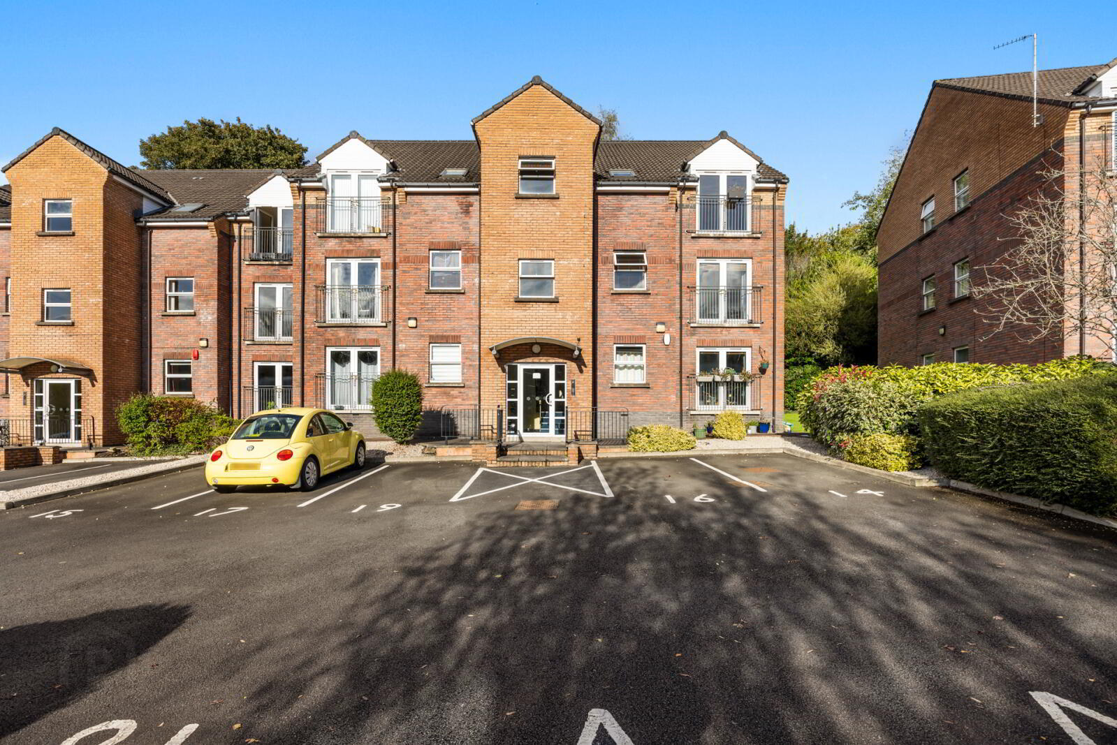 18 Minnowburn Mews 19 of 20