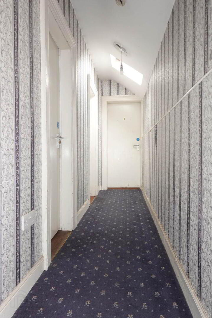 48-48a Forthill Street 2 of 12