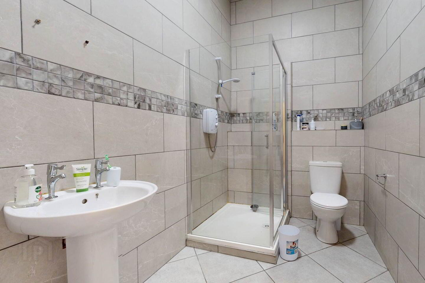 Apartment 1 8 Francis Street 13 of 14
