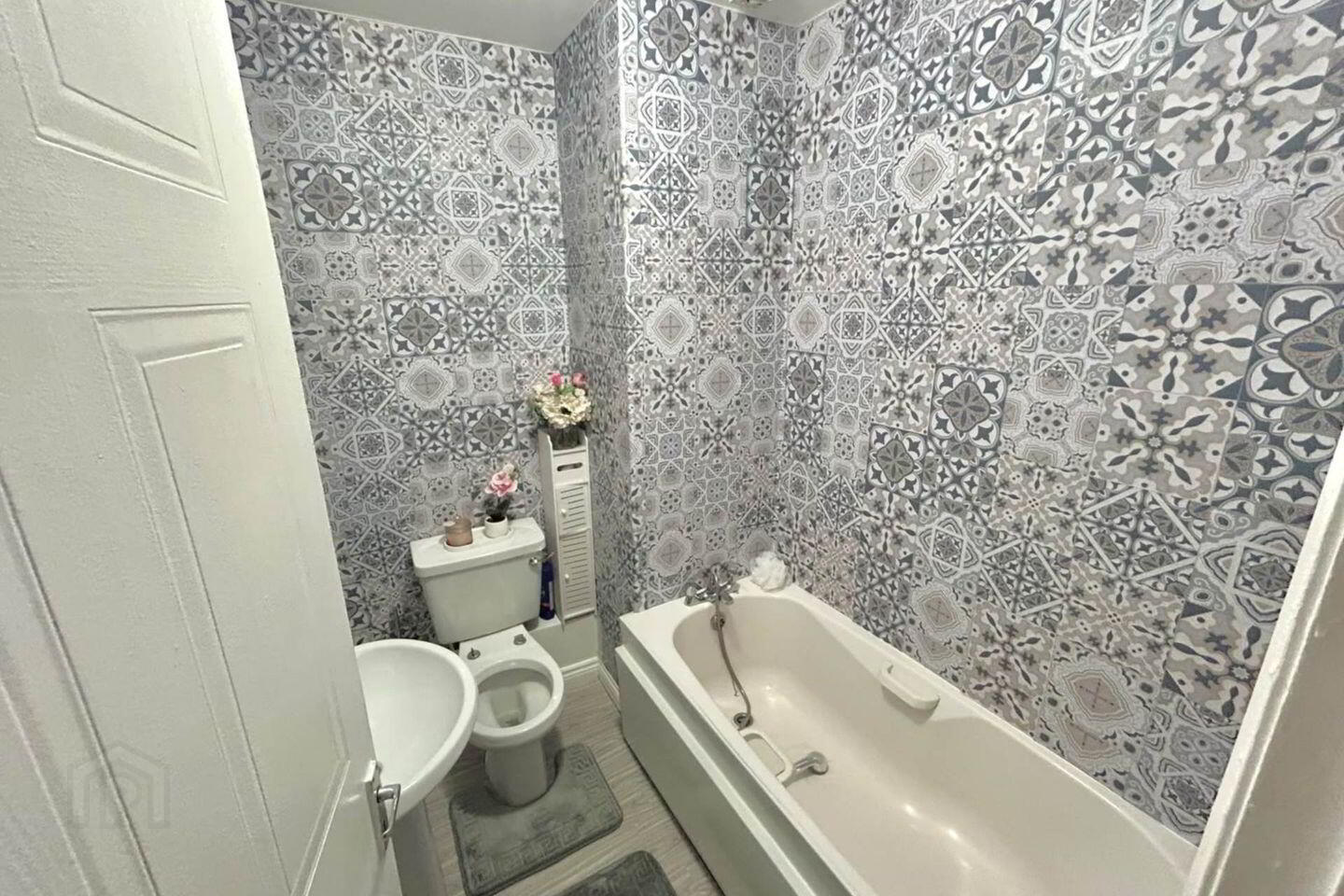 Apartment 11 Jameson House Bachelors Lane 9 of 9