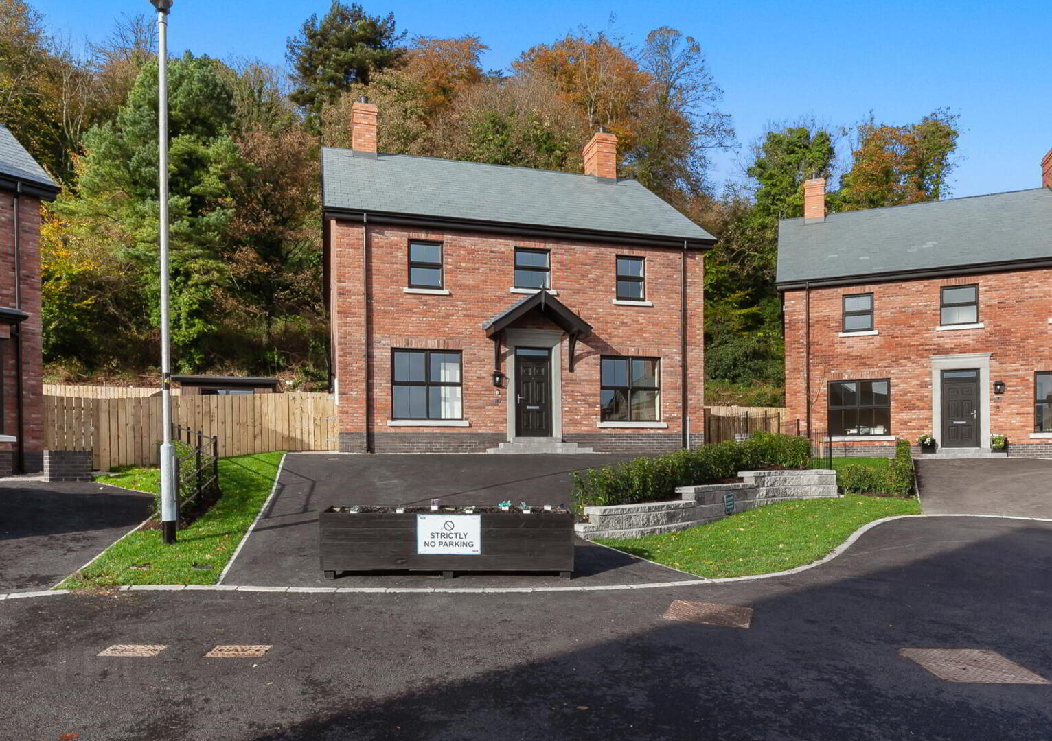 6 Ben Madigan Mews 52 of 52