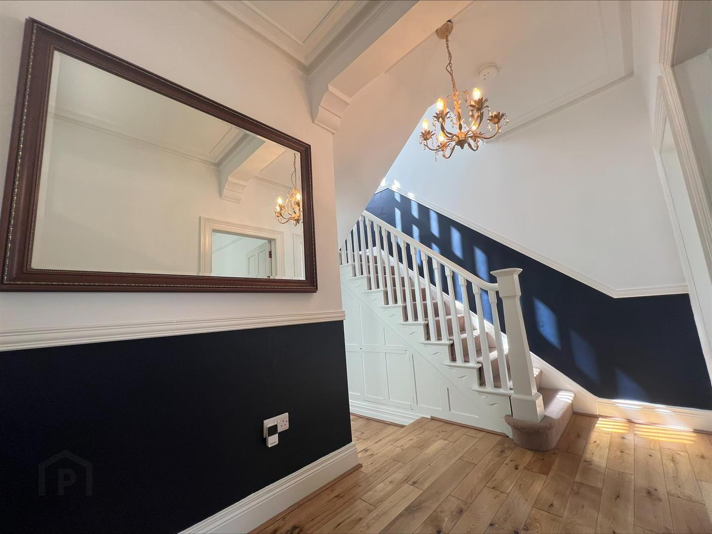 3 Ashfield Crescent 2 of 12