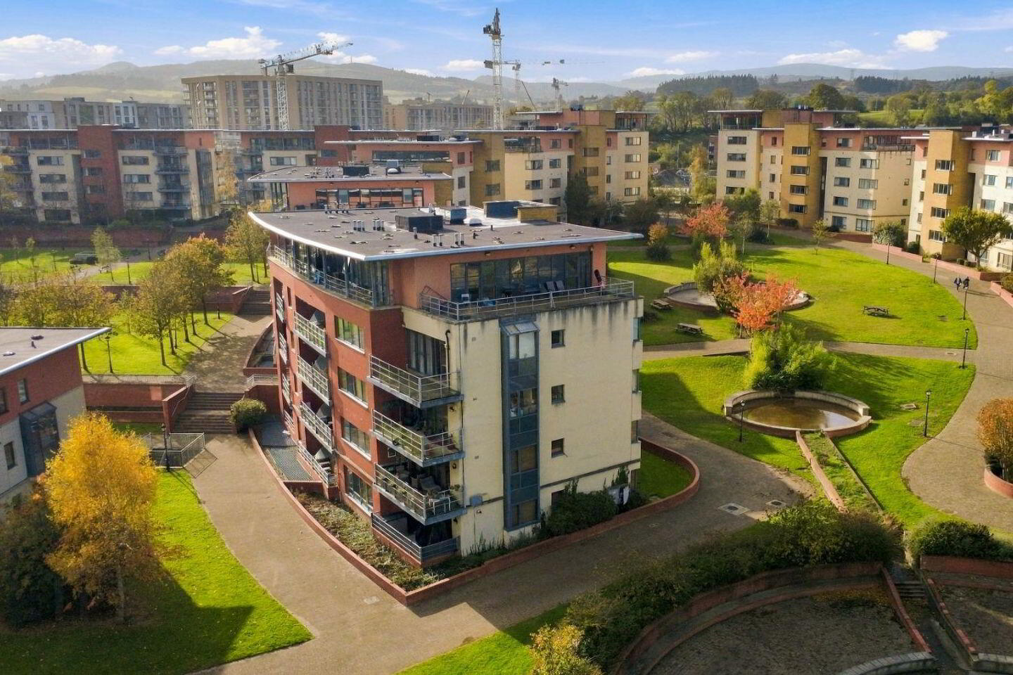 Apartment 82 The Oval Tullyvale 4 of 4