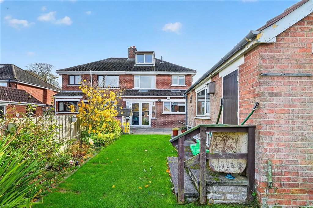 31 Beechgrove Avenue 23 of 24