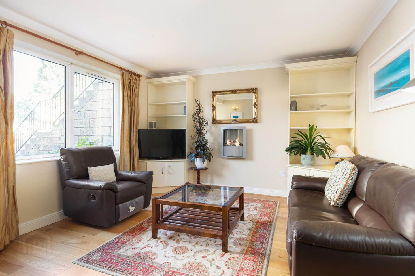 32 Laurence Court 3 of 10