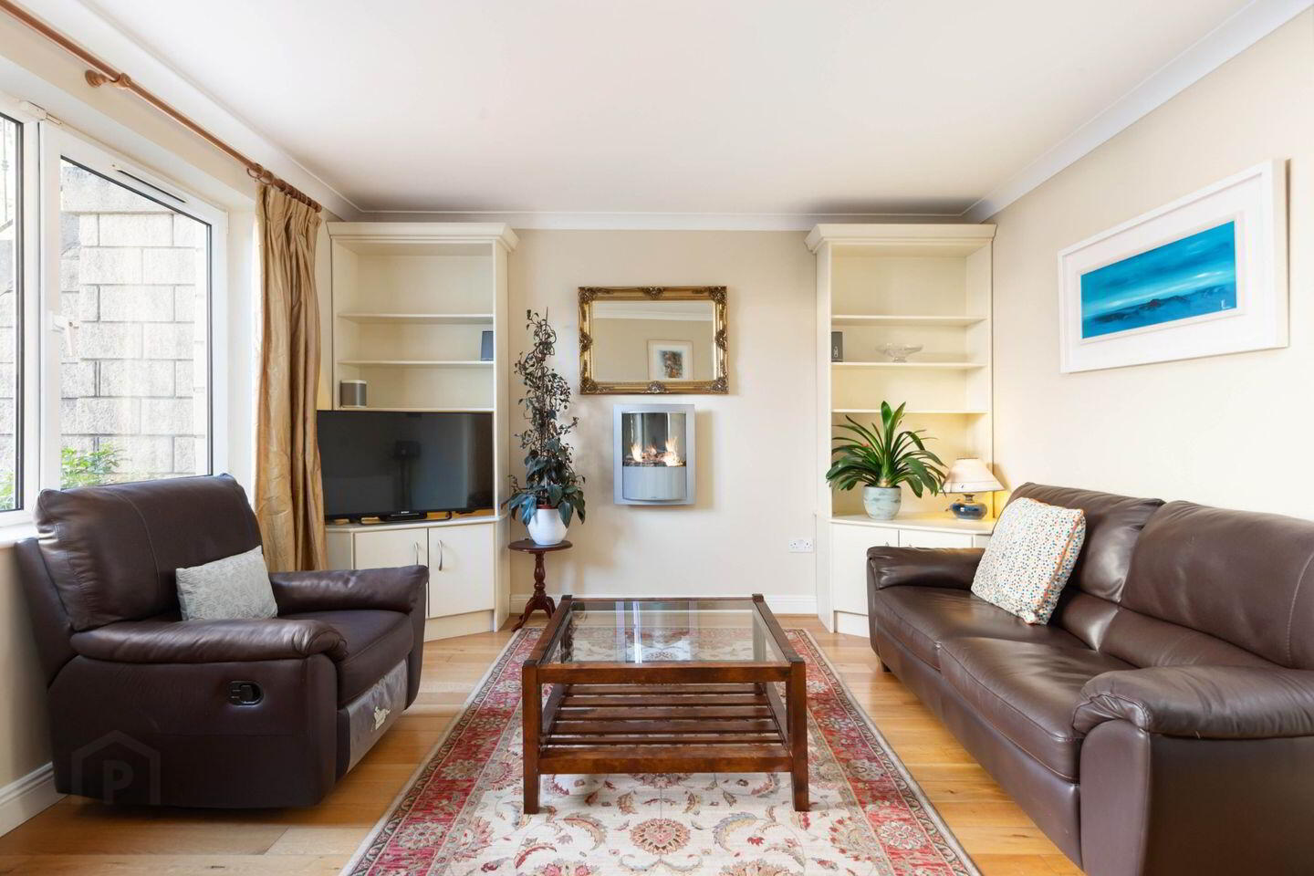 32 Laurence Court 2 of 10