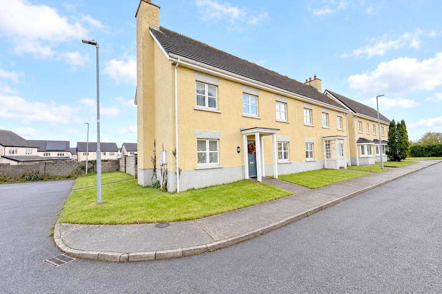 30 Heathfields 1 of 38