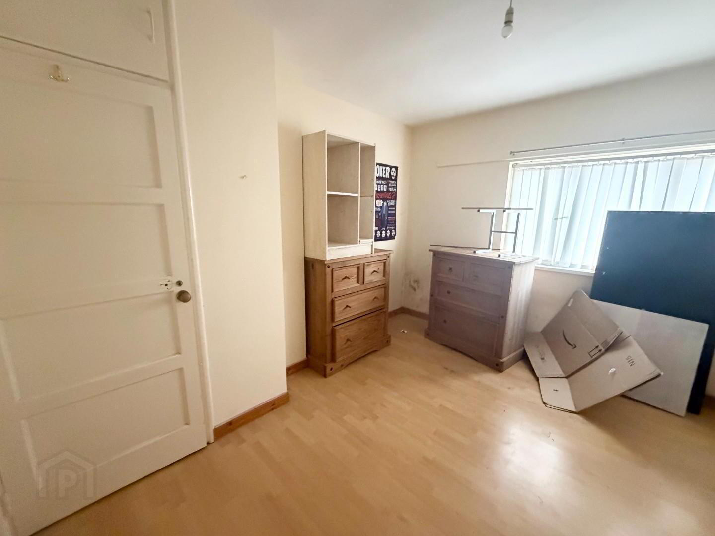 20a Rosemount Avenue 12 of 13
