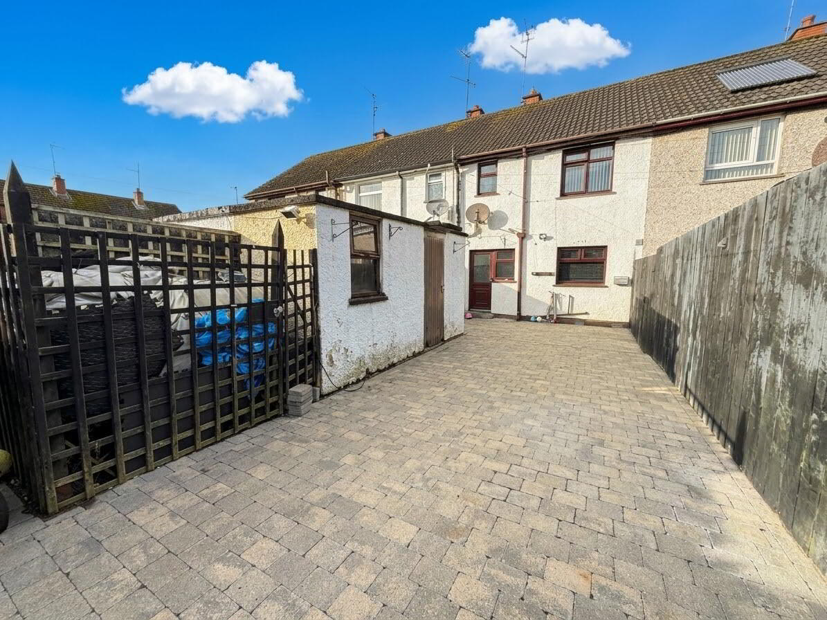 6 Iona Gardens 19 of 20