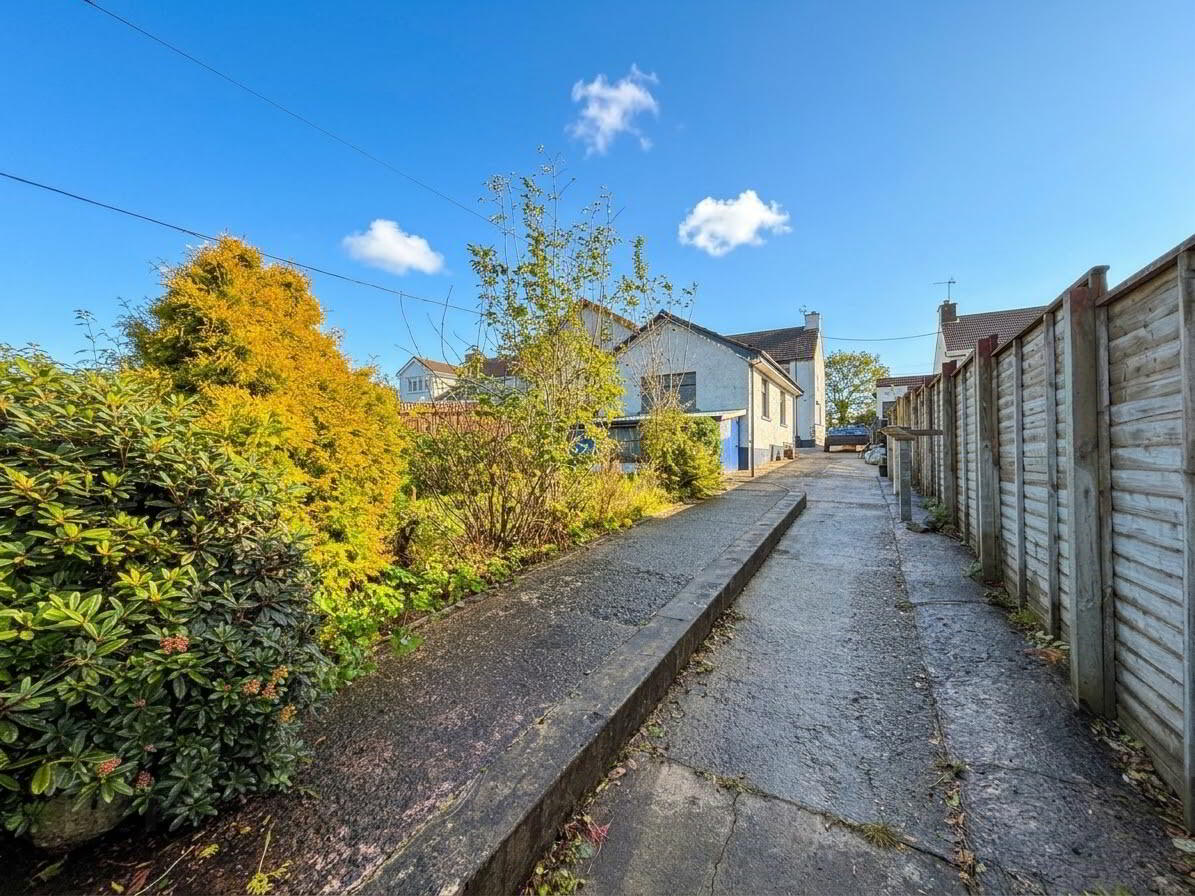 9 Wardlow Crescent 27 of 28
