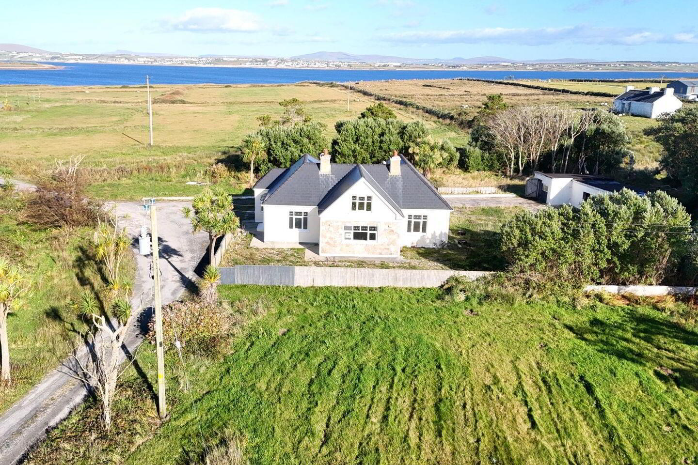 Emlybeg South, Binghamstown 1 of 21