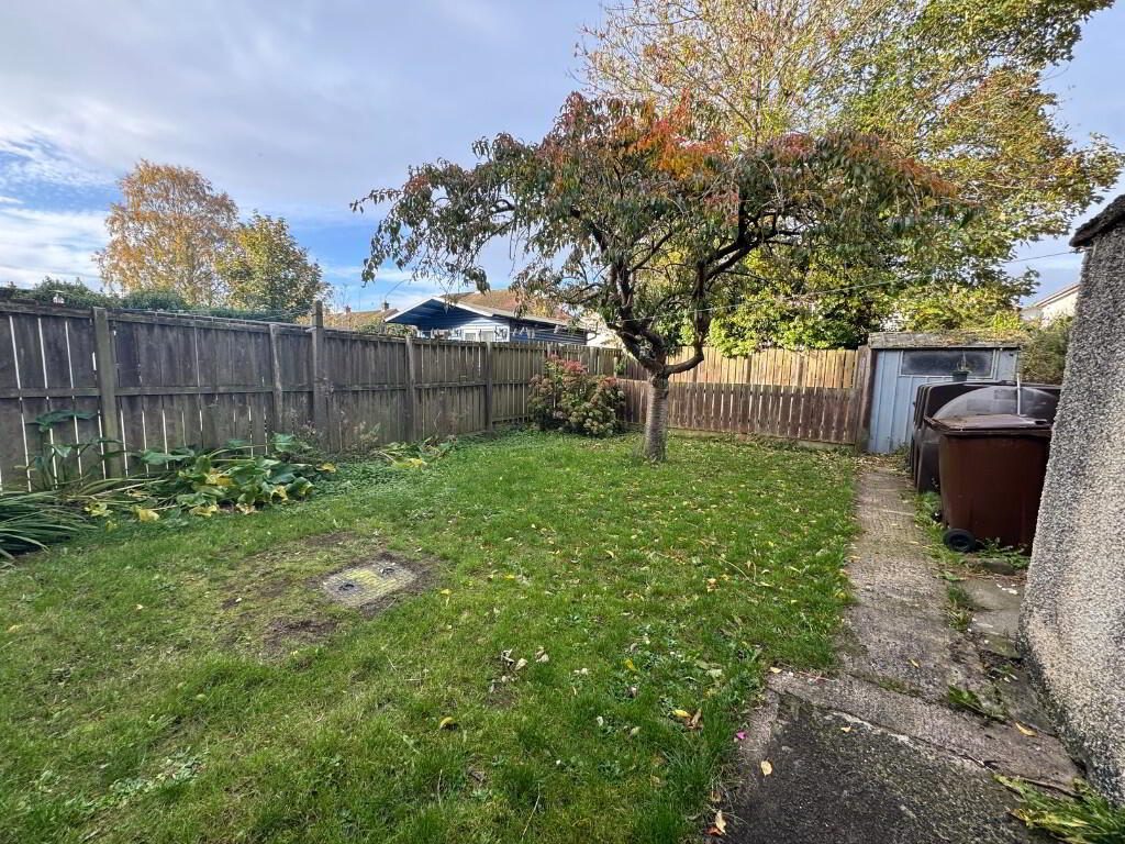 15 Woodland Grove 14 of 14