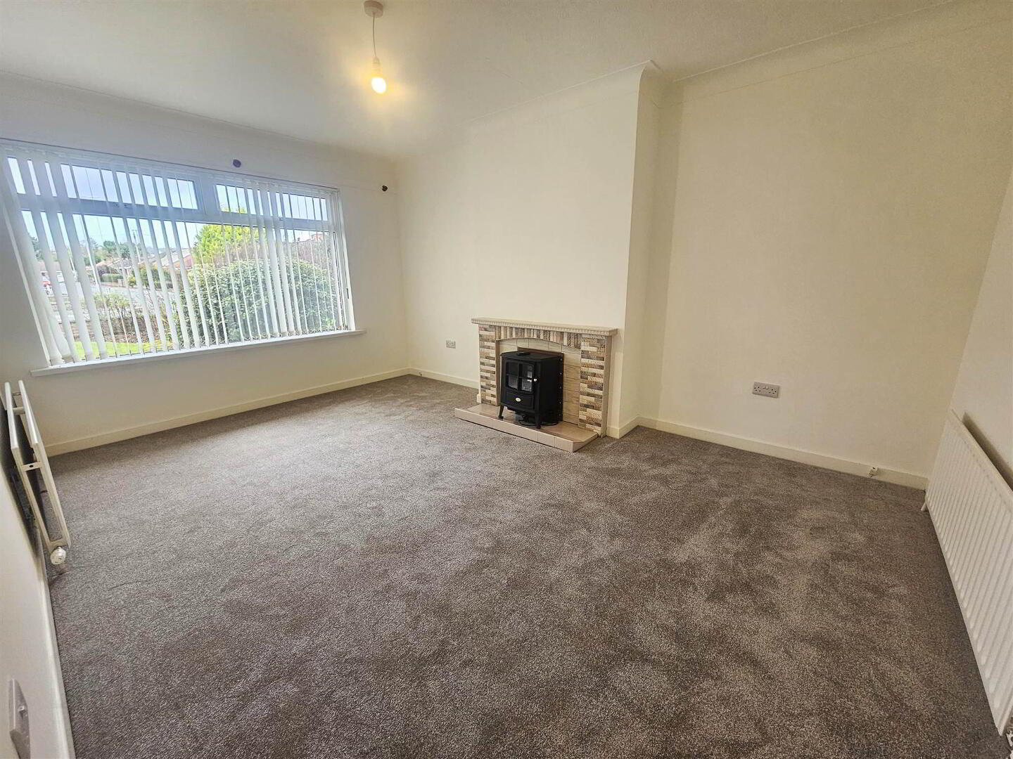3 Orange Hall Lane 2 of 14