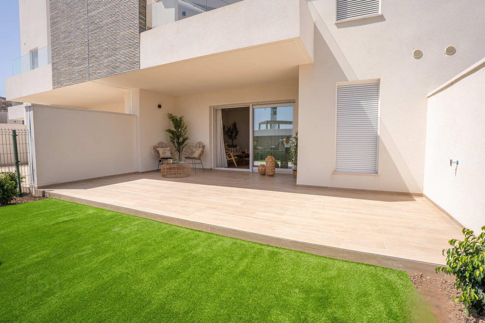 Bungalow 2 of 17