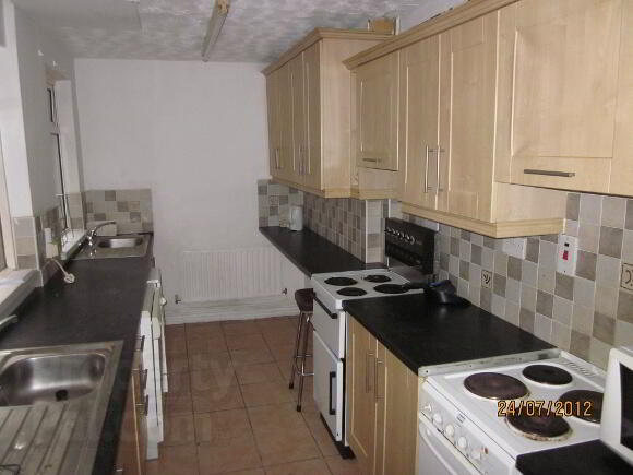 56 Fitzroy Avenue 3 of 5