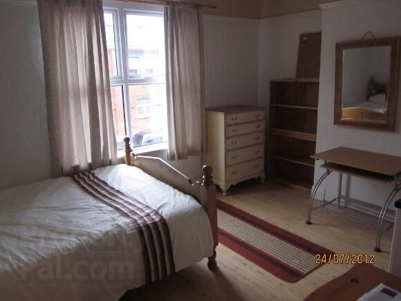 56 Fitzroy Avenue 4 of 5