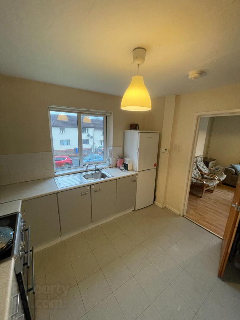 29d Inishowen Drive 10 of 12