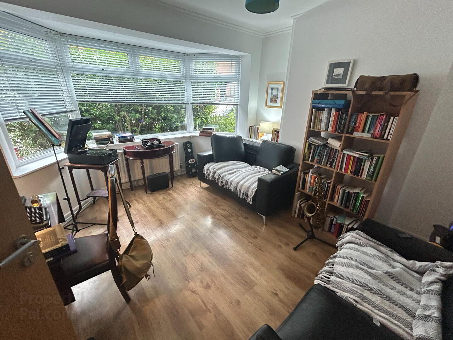 property description image