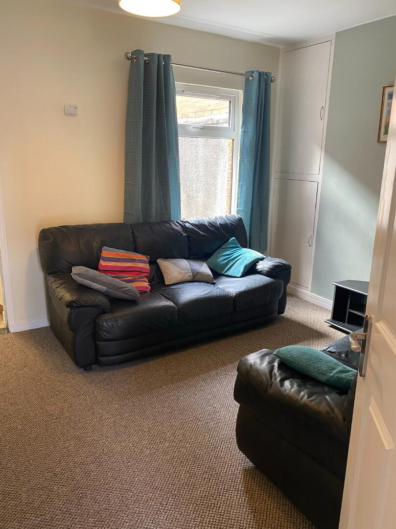 54 Lower Windsor Avenue 4 of 11