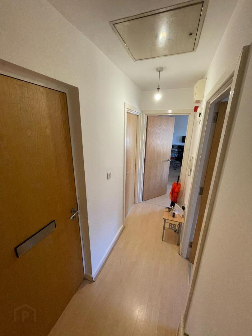 Unit 4, 114 Donegall Pass 8 of 10