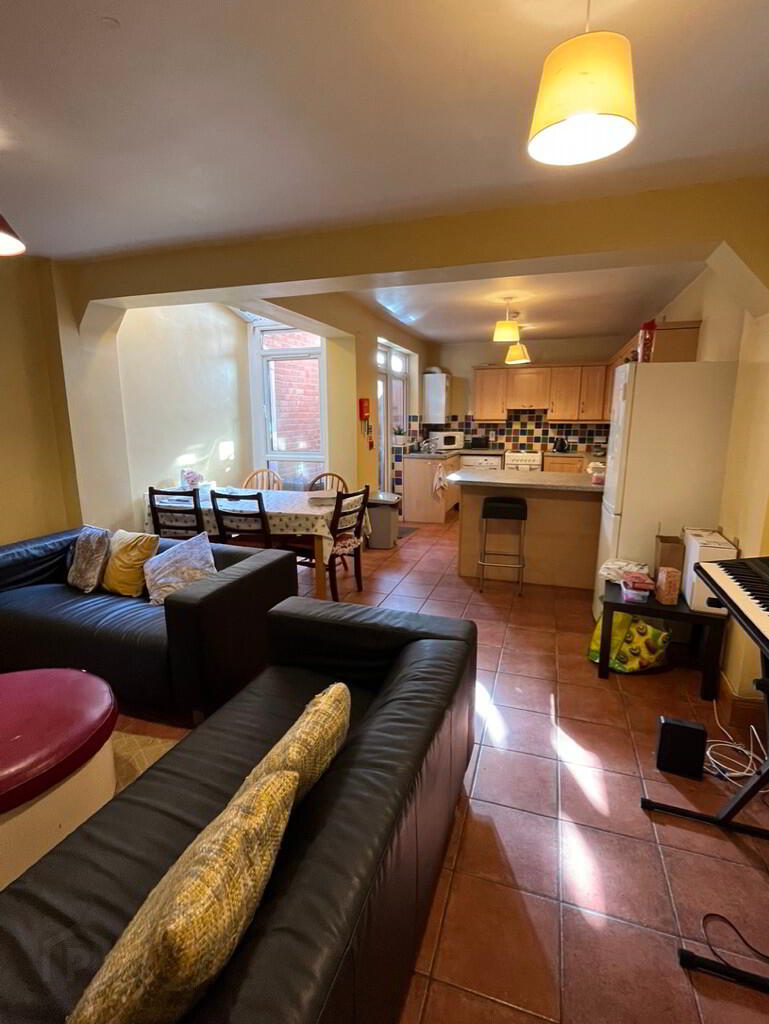 43 Ridgeway Street 1 of 10