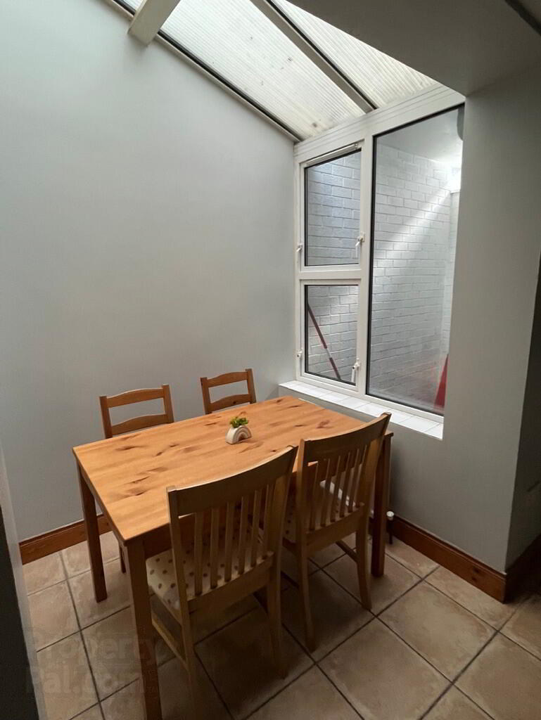45 Carmel Street, University Area 4 of 18