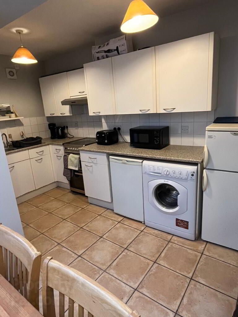 45 Carmel Street, University Area 5 of 18