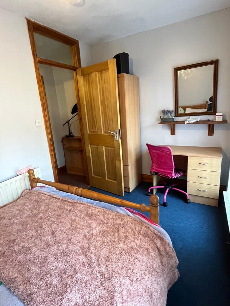 45 Carmel Street, University Area 16 of 18