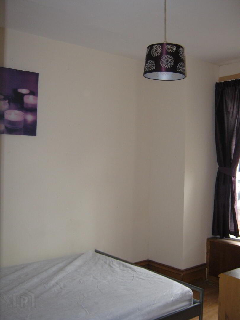 Lisburn Avenue 6 of 6
