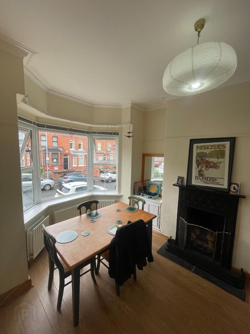 25 Pretoria Street 3 of 13