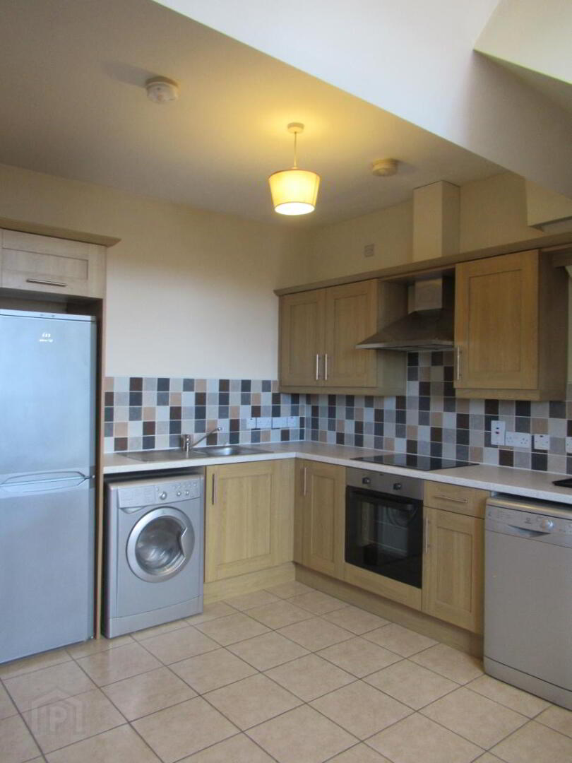 Unit 4, 115 University Street 2 of 12